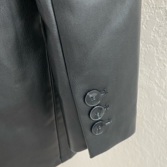 Zara Blogger Favorite Black Faux Leather Blazer Button Front Jacket Size XL NWT - Picture 11 of 16